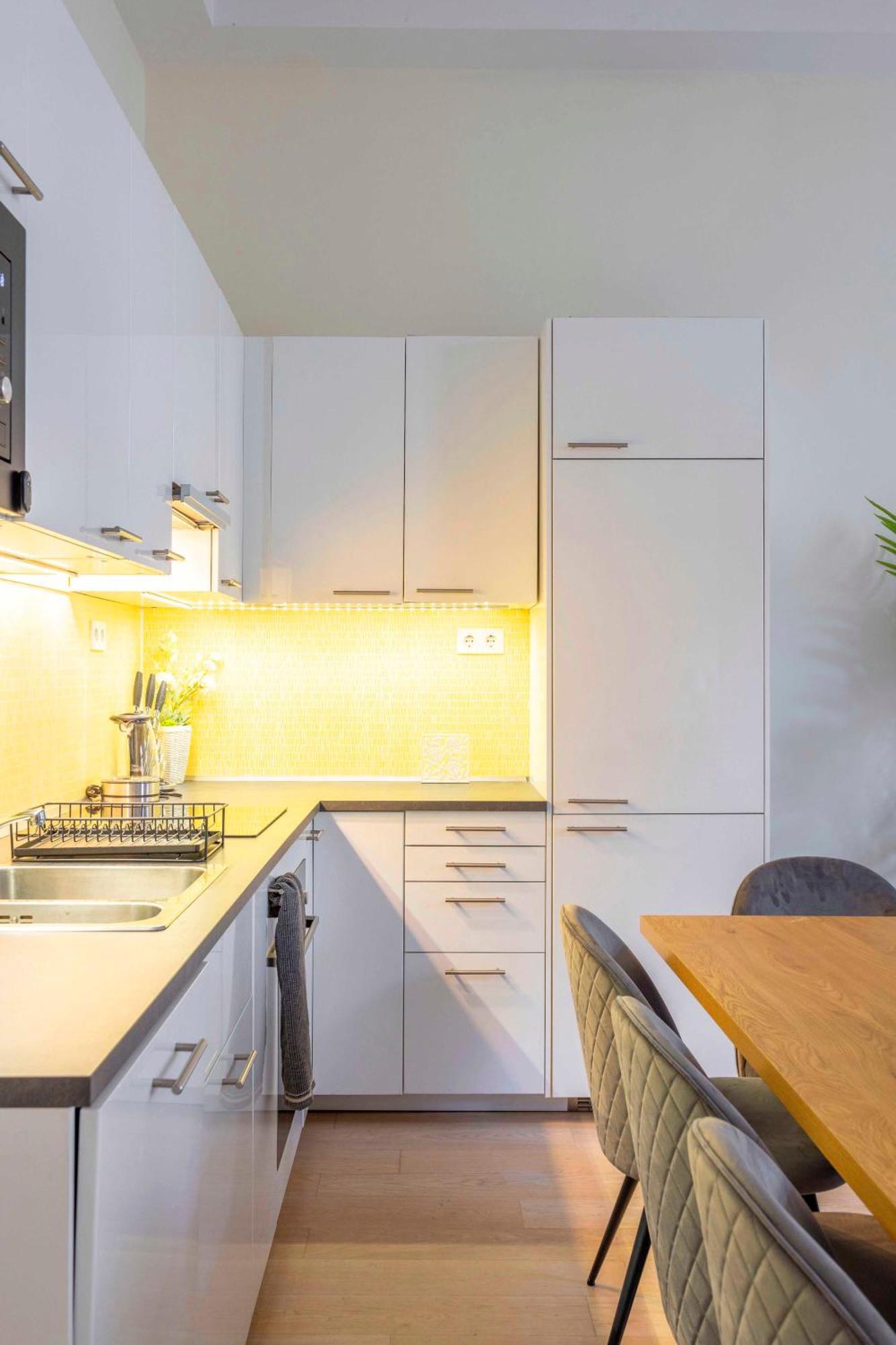 Exclusive & Spacious Central Residence W/ 4Bedrm 2Bathrm Budapest Luaran gambar